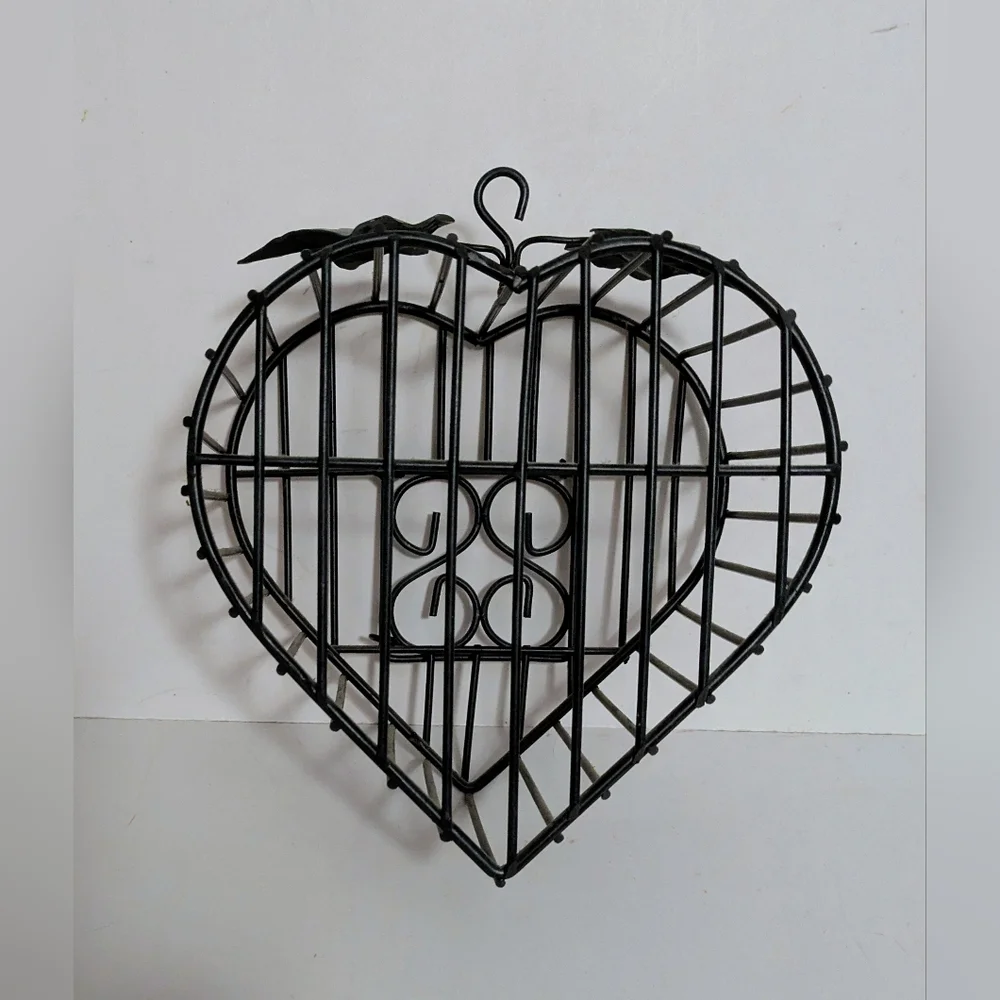 Basket Heart Shaped Bird Cage Metal Hanging  Basket Open Door Decorative Leaves